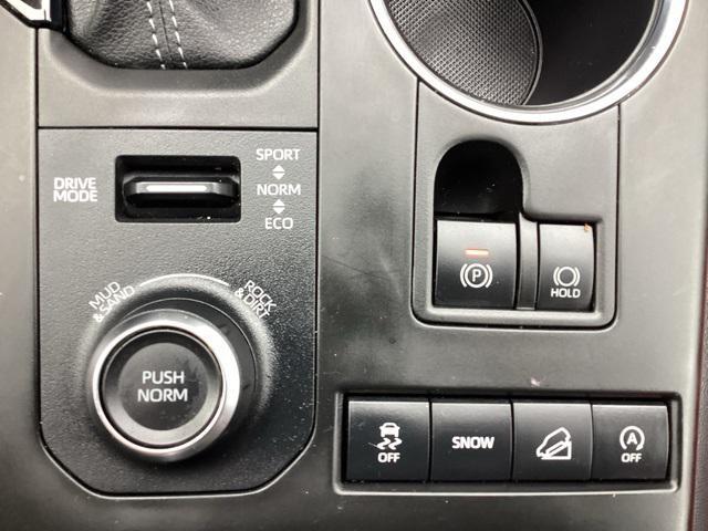 used 2022 Toyota Highlander car, priced at $37,490