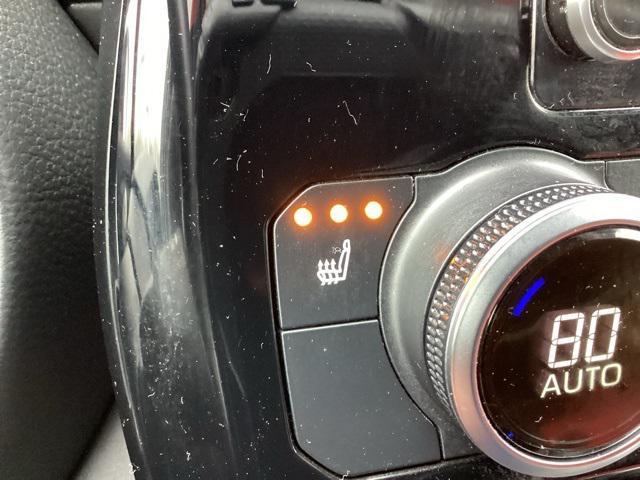 used 2022 Toyota Highlander car, priced at $37,490