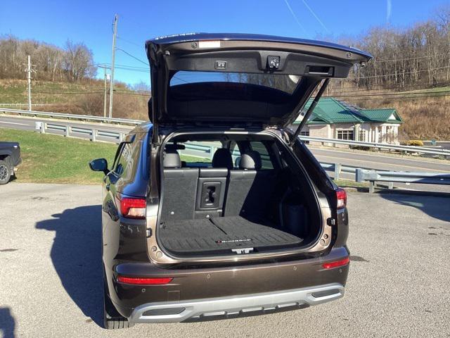 used 2022 Mitsubishi Outlander car, priced at $19,990