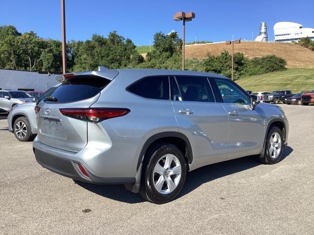 used 2021 Toyota Highlander car, priced at $28,490