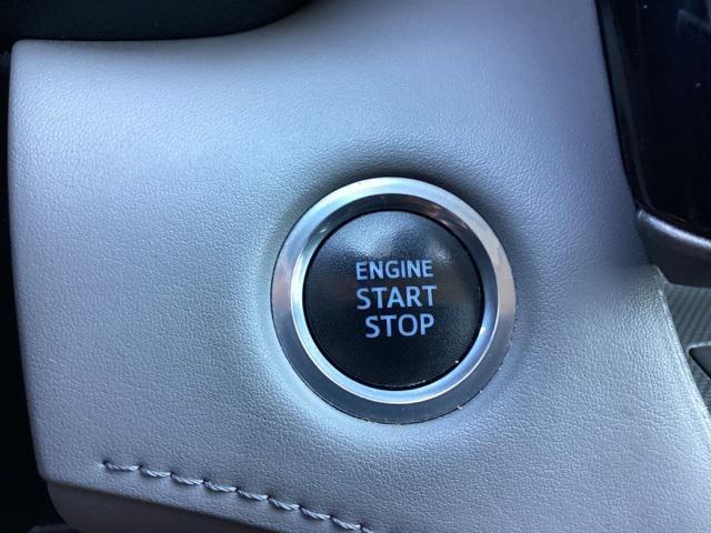 used 2021 Toyota Highlander car, priced at $28,490