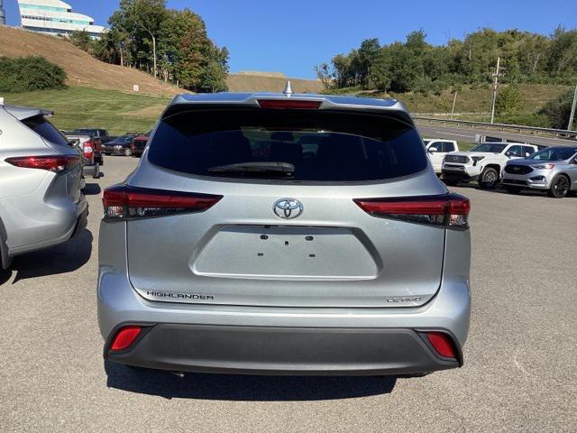 used 2021 Toyota Highlander car, priced at $28,490