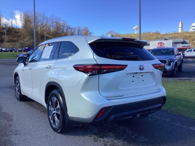 used 2021 Toyota Highlander Hybrid car, priced at $37,990