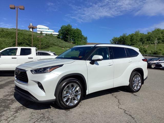 used 2023 Toyota Highlander car, priced at $42,990