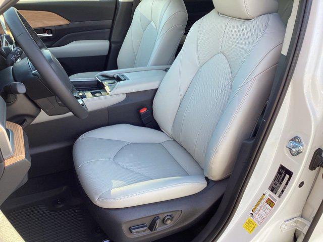 new 2026 Toyota Grand Highlander car, priced at $57,983