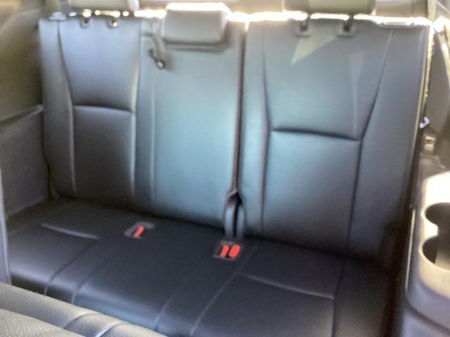 used 2022 Toyota Highlander car, priced at $39,990