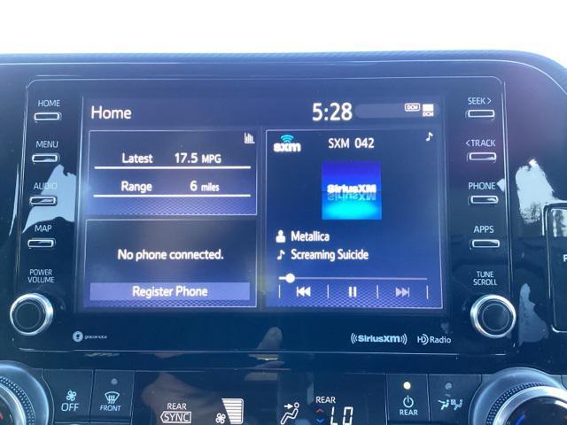 used 2022 Toyota Highlander car, priced at $39,990