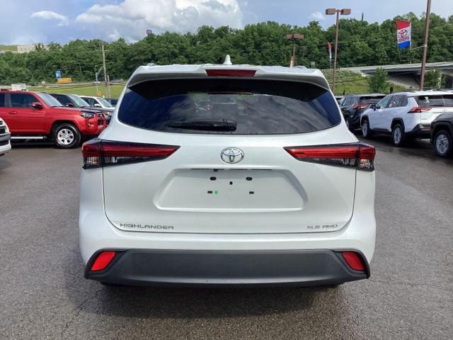 used 2022 Toyota Highlander car, priced at $34,990