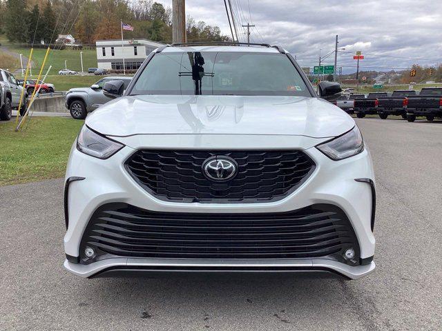 new 2026 Toyota Highlander car, priced at $50,643