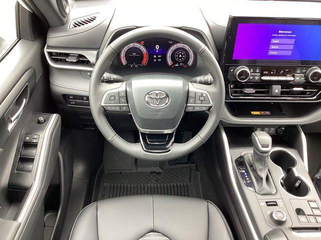 new 2026 Toyota Highlander car, priced at $50,643