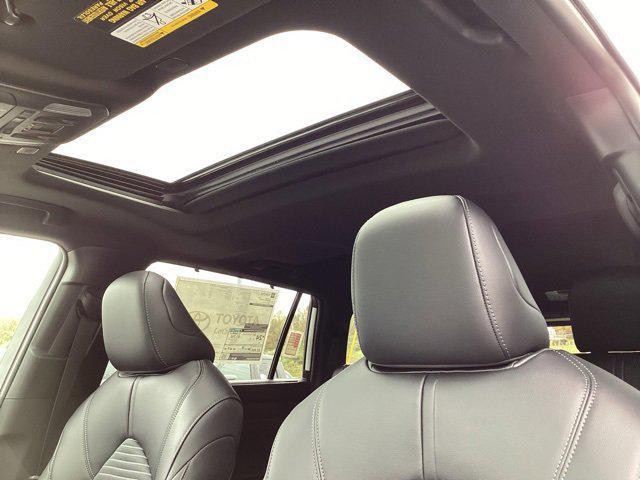 new 2026 Toyota Highlander car, priced at $50,643