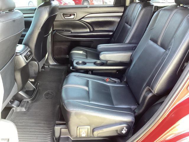 used 2018 Toyota Highlander car, priced at $24,990