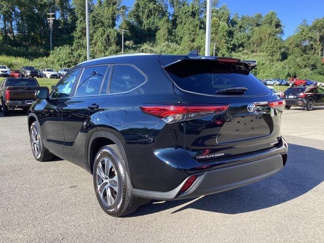 used 2023 Toyota Highlander car, priced at $36,990