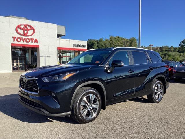 used 2023 Toyota Highlander car, priced at $36,990