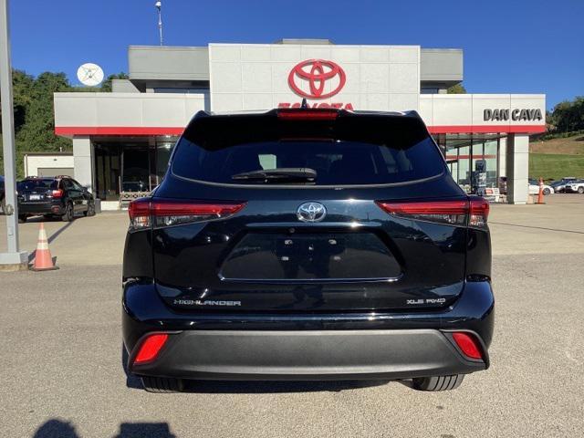 used 2023 Toyota Highlander car, priced at $36,990