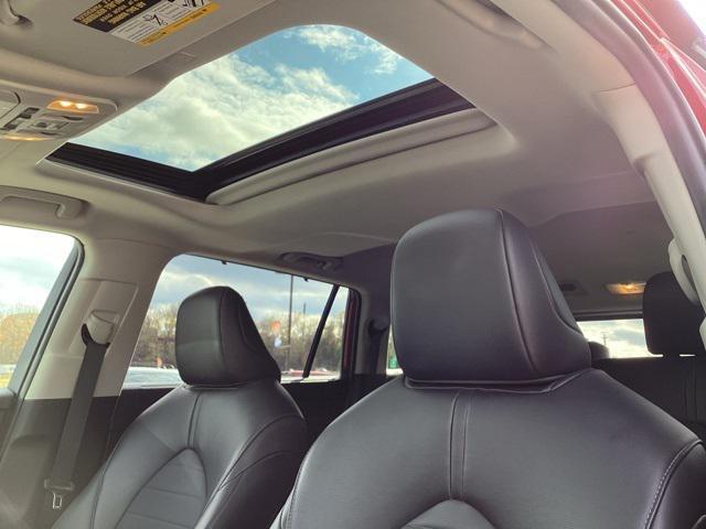 used 2022 Toyota Highlander car, priced at $35,990