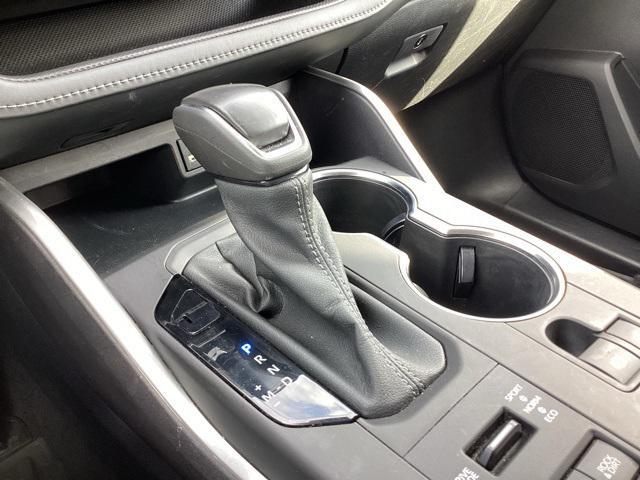 used 2022 Toyota Highlander car, priced at $35,990