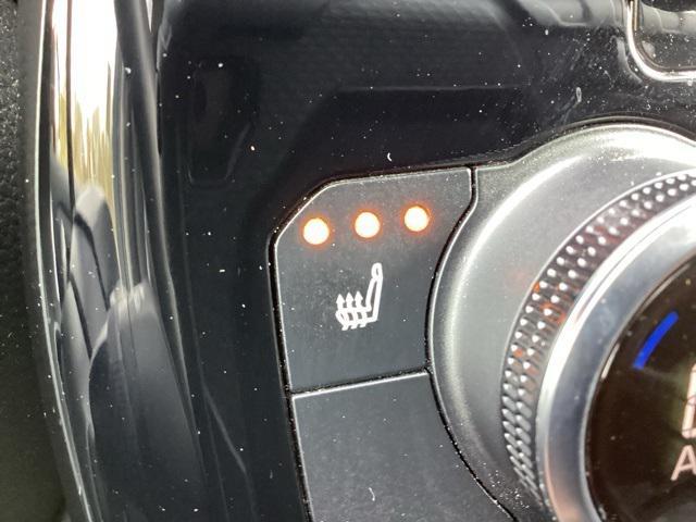 used 2022 Toyota Highlander car, priced at $35,990