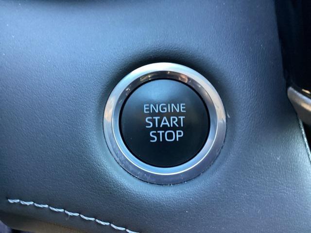 used 2024 Toyota Highlander car, priced at $43,990