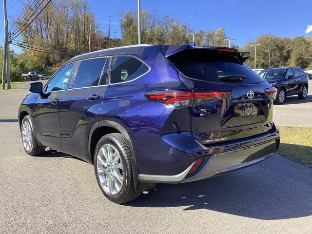 used 2024 Toyota Highlander car, priced at $43,990
