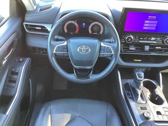 used 2024 Toyota Highlander car, priced at $43,990