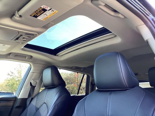 used 2024 Toyota Highlander car, priced at $43,990