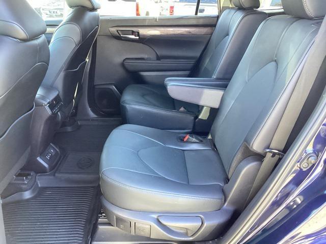used 2024 Toyota Highlander car, priced at $43,990