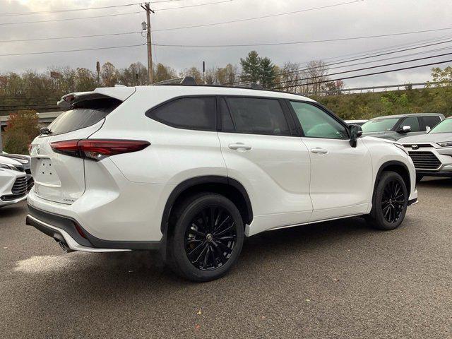 new 2026 Toyota Highlander car, priced at $52,223