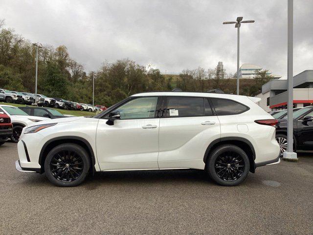 new 2026 Toyota Highlander car, priced at $52,223
