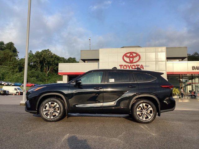 new 2025 Toyota Highlander car, priced at $46,059