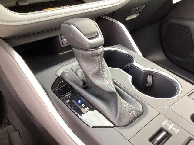 new 2025 Toyota Highlander car, priced at $46,059