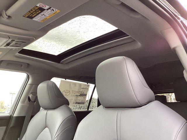 new 2025 Toyota Highlander car, priced at $46,059