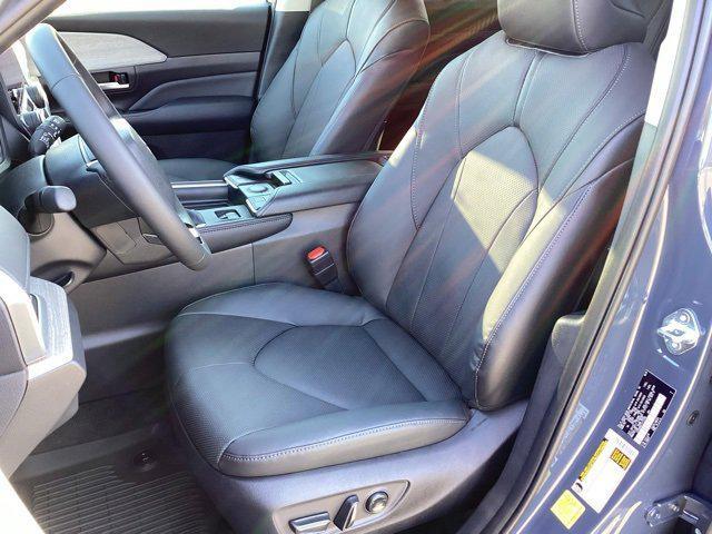 new 2026 Toyota Grand Highlander car, priced at $57,658