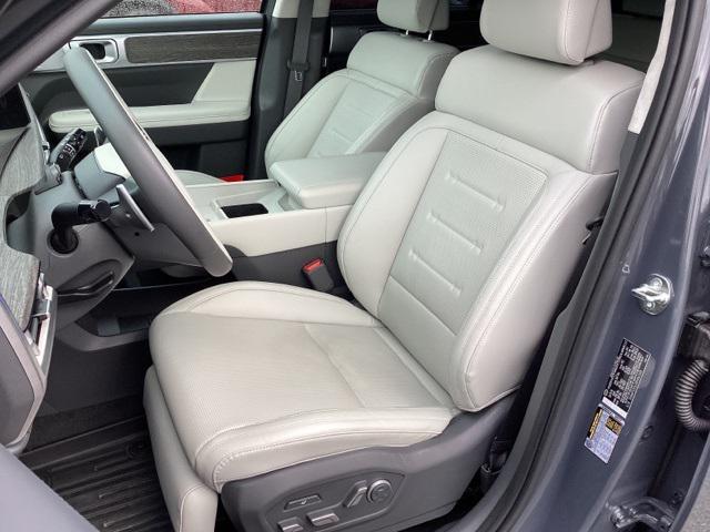 used 2024 Hyundai Santa Fe car, priced at $39,990