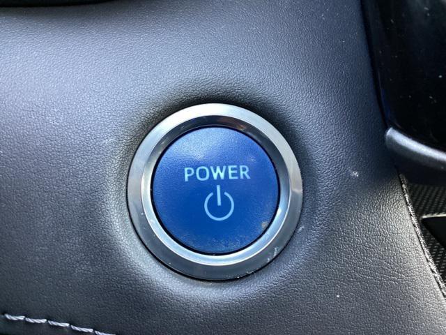 used 2021 Toyota Highlander Hybrid car, priced at $36,990