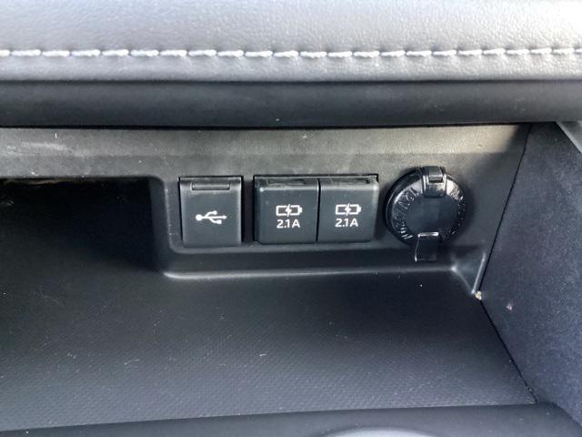 used 2021 Toyota Highlander Hybrid car, priced at $36,990
