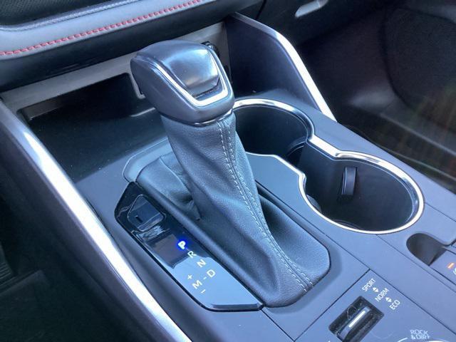 used 2022 Toyota Highlander car, priced at $36,990