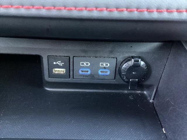 used 2022 Toyota Highlander car, priced at $36,990