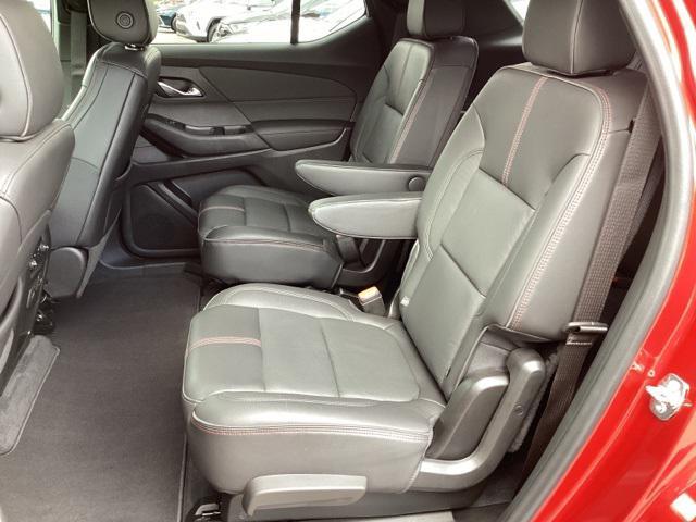 used 2022 Chevrolet Traverse car, priced at $32,990