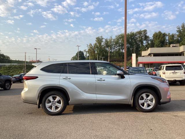 used 2021 Toyota Highlander car, priced at $30,990