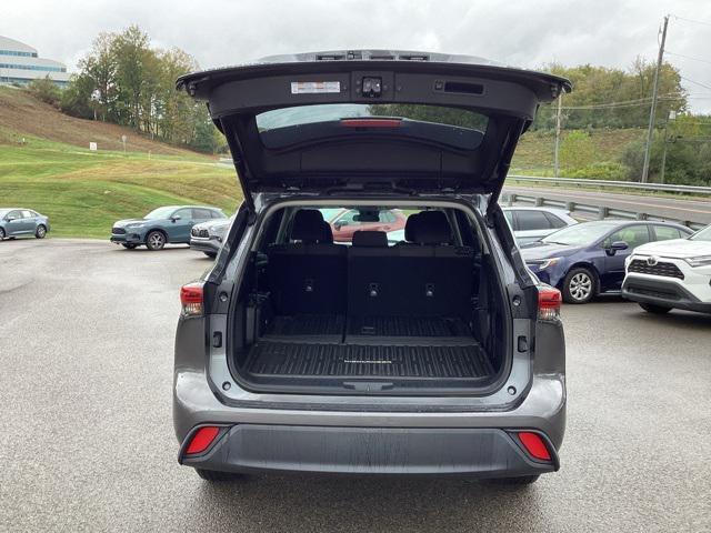 used 2021 Toyota Highlander car, priced at $29,490