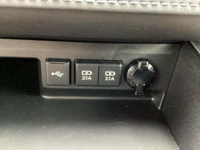 used 2021 Toyota Highlander car, priced at $29,490