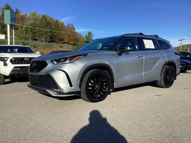 used 2024 Toyota Highlander car, priced at $42,990