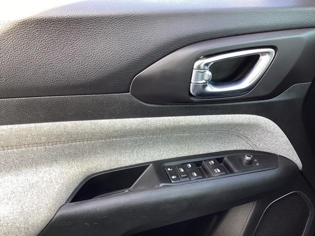 used 2022 Jeep Compass car, priced at $20,990