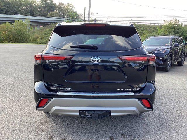 new 2025 Toyota Highlander car, priced at $54,087