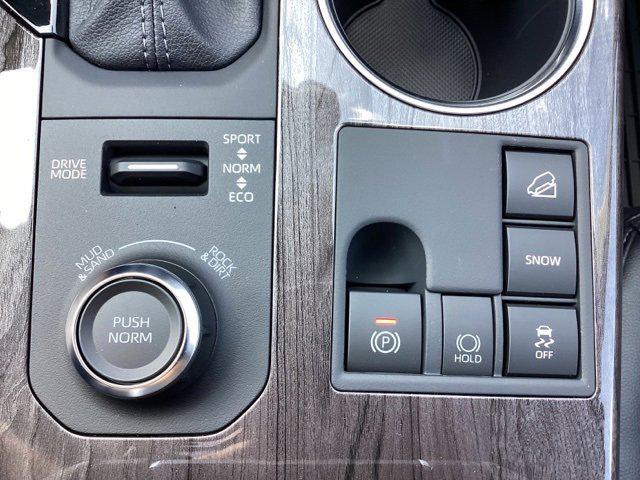 new 2025 Toyota Highlander car, priced at $54,087