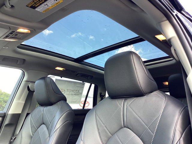 new 2025 Toyota Highlander car, priced at $54,087