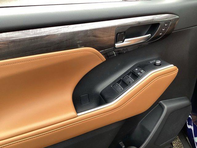 new 2026 Toyota Highlander car, priced at $56,152