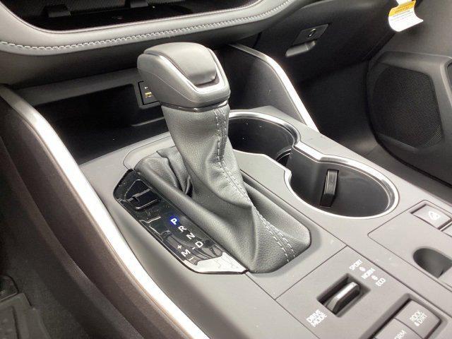 new 2025 Toyota Highlander car, priced at $47,303