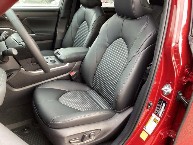 new 2026 Toyota Highlander car, priced at $50,813